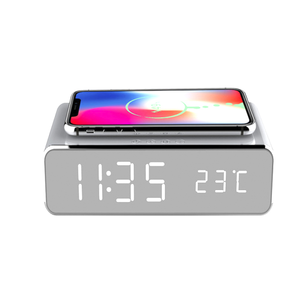 Multifunctional 3 in 1 wireless desktop charger clock Fast wireless phone Charger LED Digital Temperature display charging